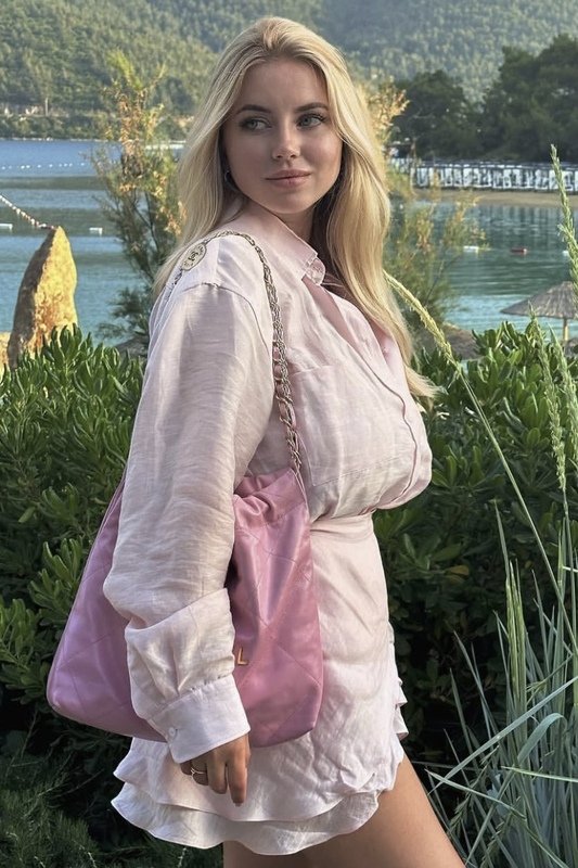 'AKITA' ENSEMBLE ROSE – Image 4